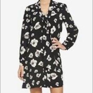 CeCe Long Sleeve Tie Neck B&W Floral Dress Short